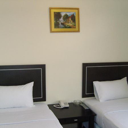Linkway Hotel Nusajaya  Exterior foto